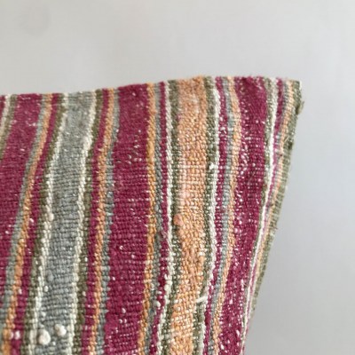 bhutancushionredgreenwhiteddd