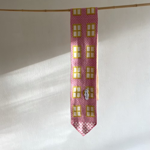 donna_scarfhousepink