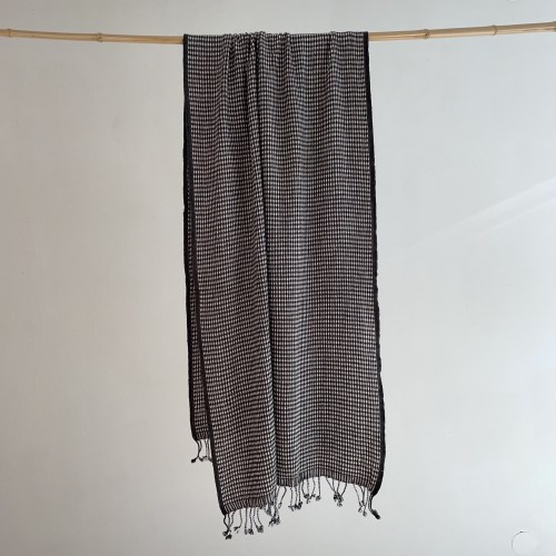 fridastolawolleanthraweissbraun