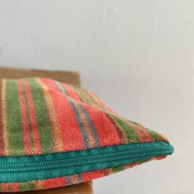 lestouristespouchmedorangestripesdd