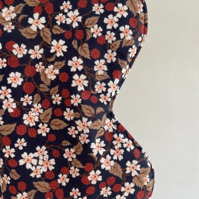 lilisloftlibertyrasberriesblossomsonnavyd