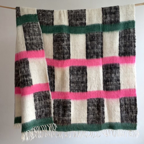 lunadelpinal_neonbwgreen